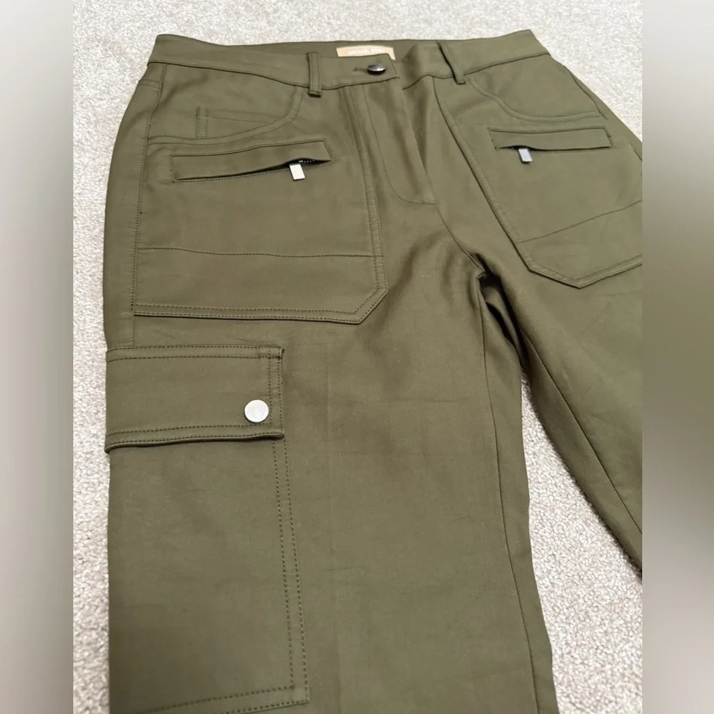 Michael Kors Collection - Spruce Cotton Crop Flare Cargo Pant - size 4 - NWT